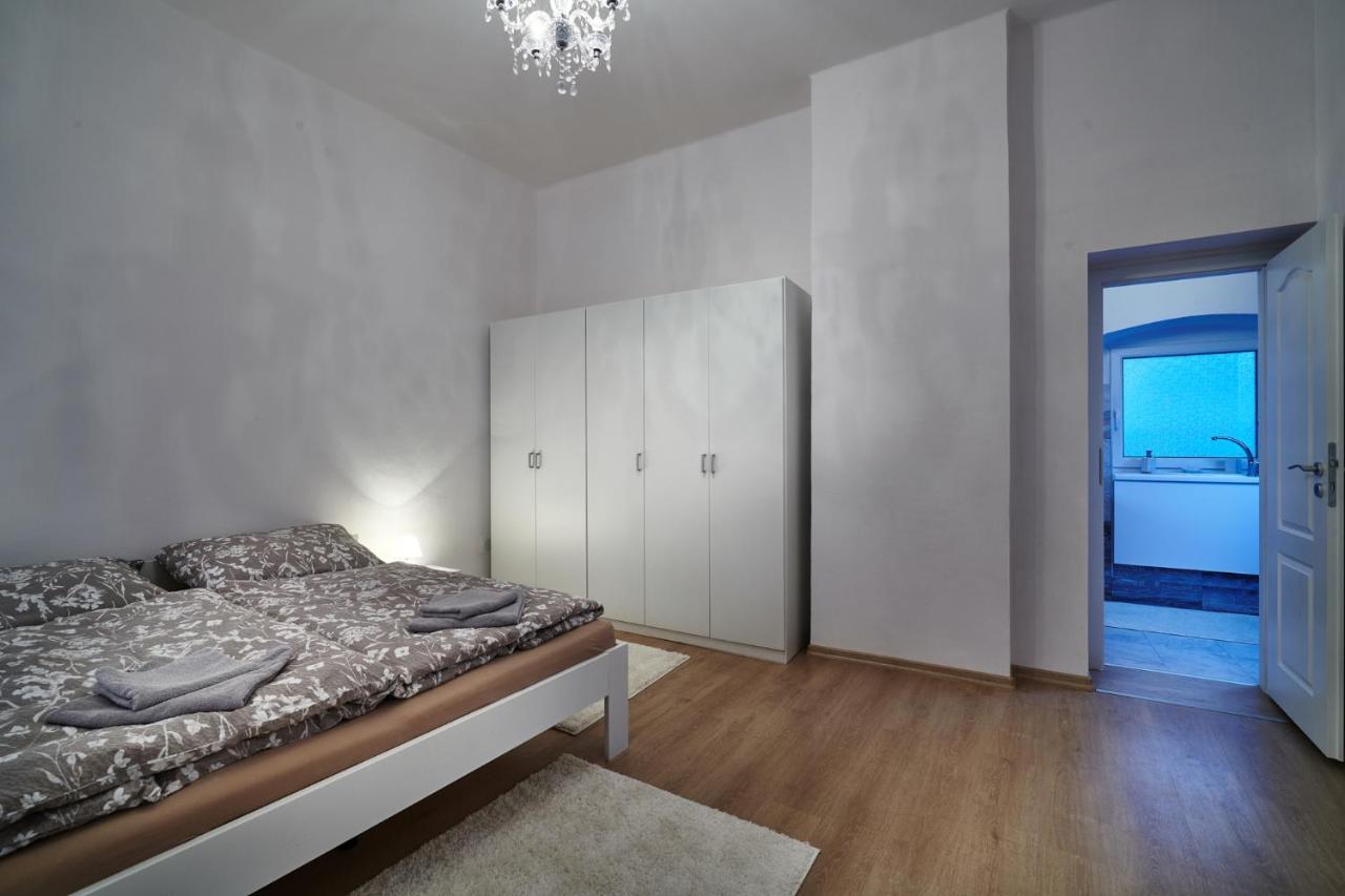 Apartman Bb Centrum Banská Bystrica Exteriör bild
